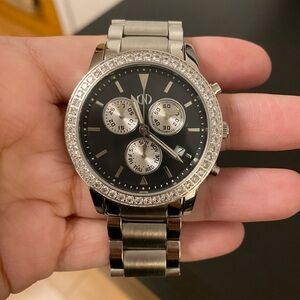 Caroline neron watch silver and black